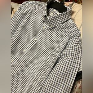 Jos A Bank men’s plaid button up shirt 17 1/2-35